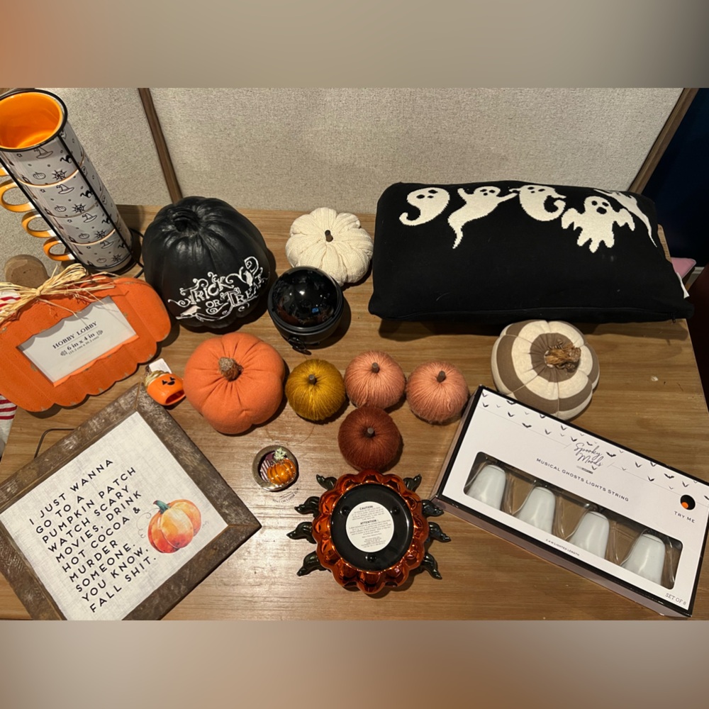 Halloween home decor bundle